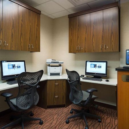 Hilton Garden Inn Edison/Raritan Center Екстериор снимка
