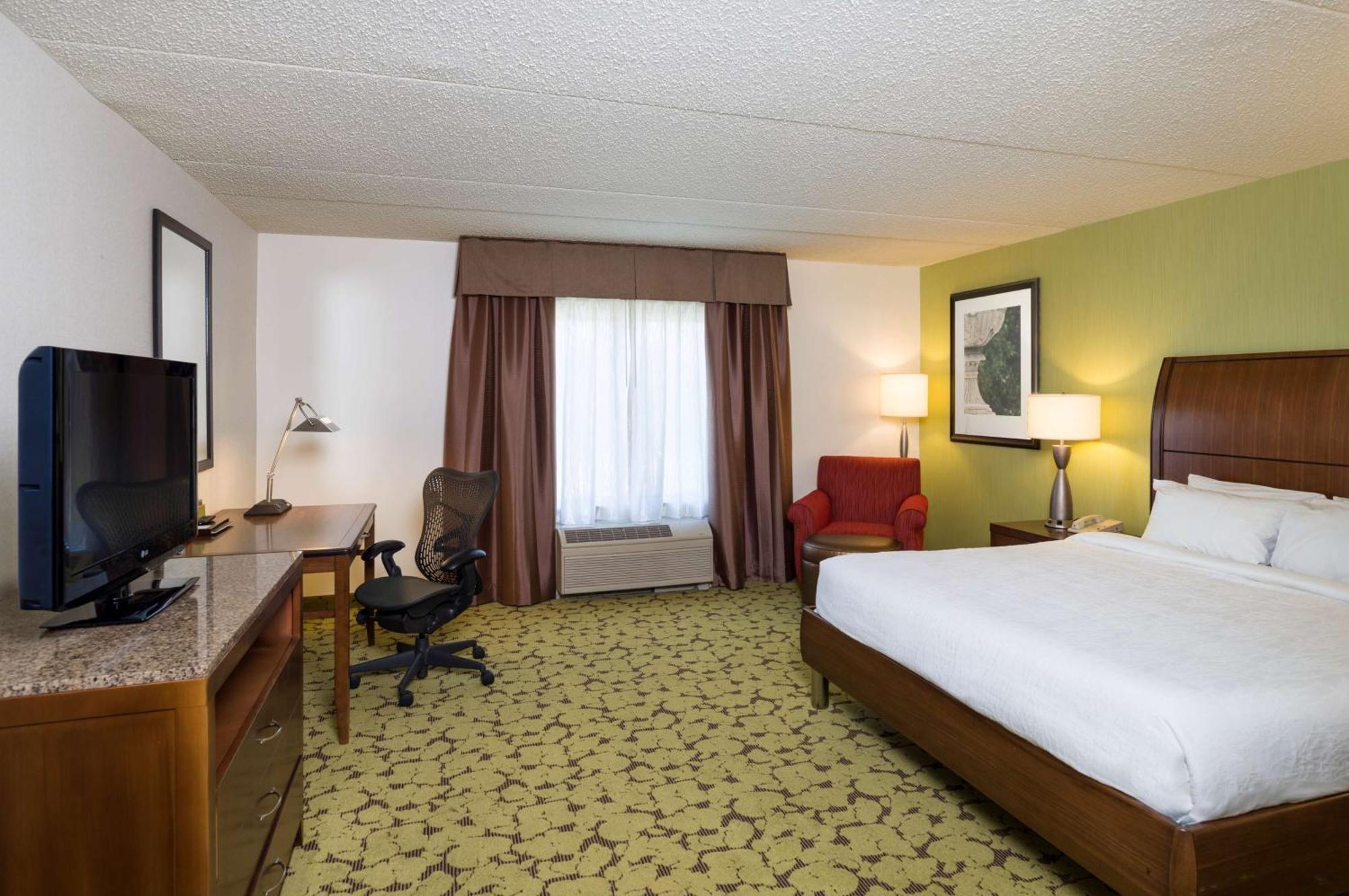 Hilton Garden Inn Edison/Raritan Center Екстериор снимка