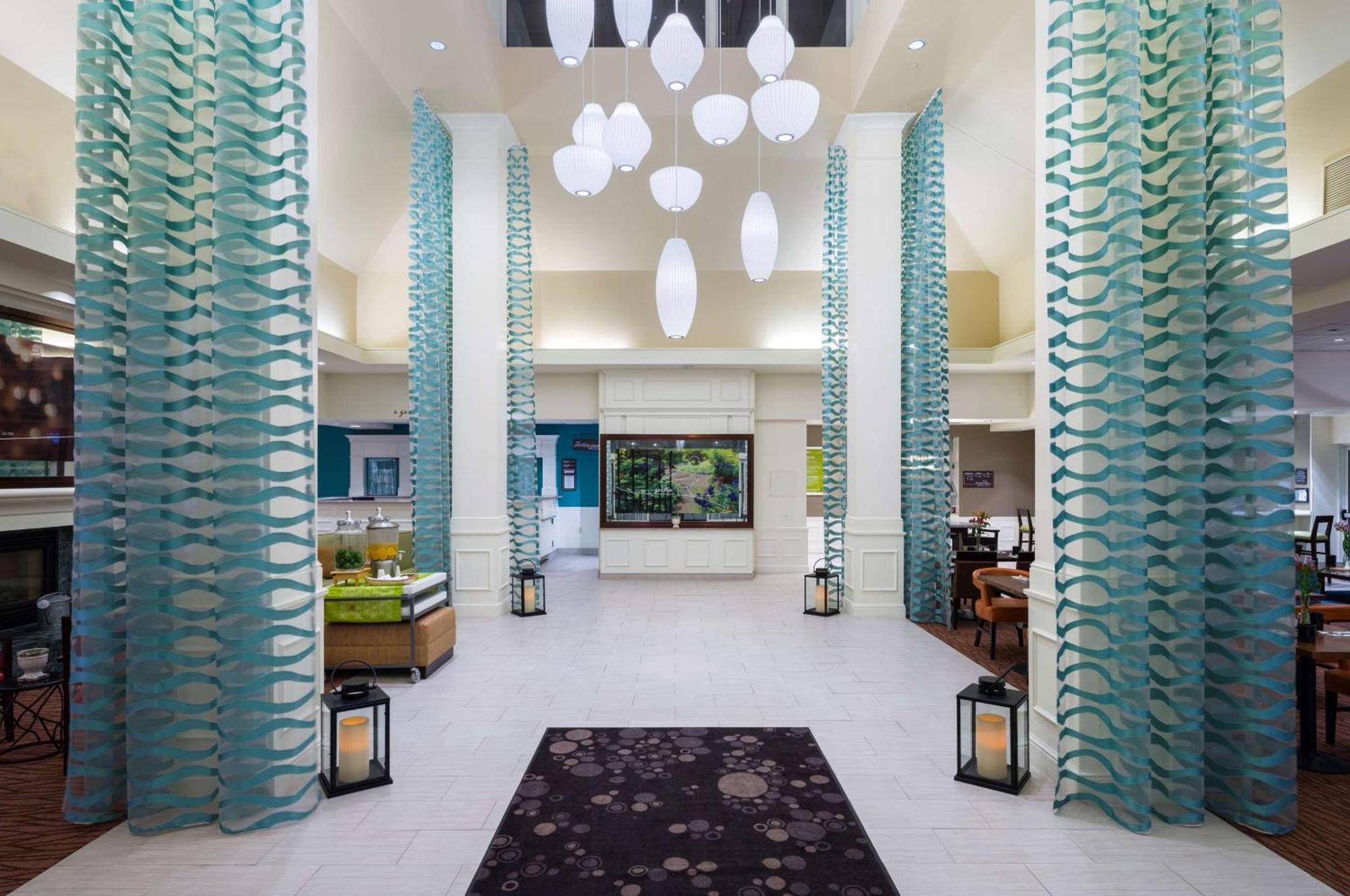 Hilton Garden Inn Edison/Raritan Center Екстериор снимка