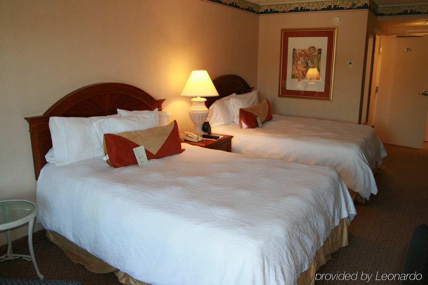 Hilton Garden Inn Edison/Raritan Center Стая снимка